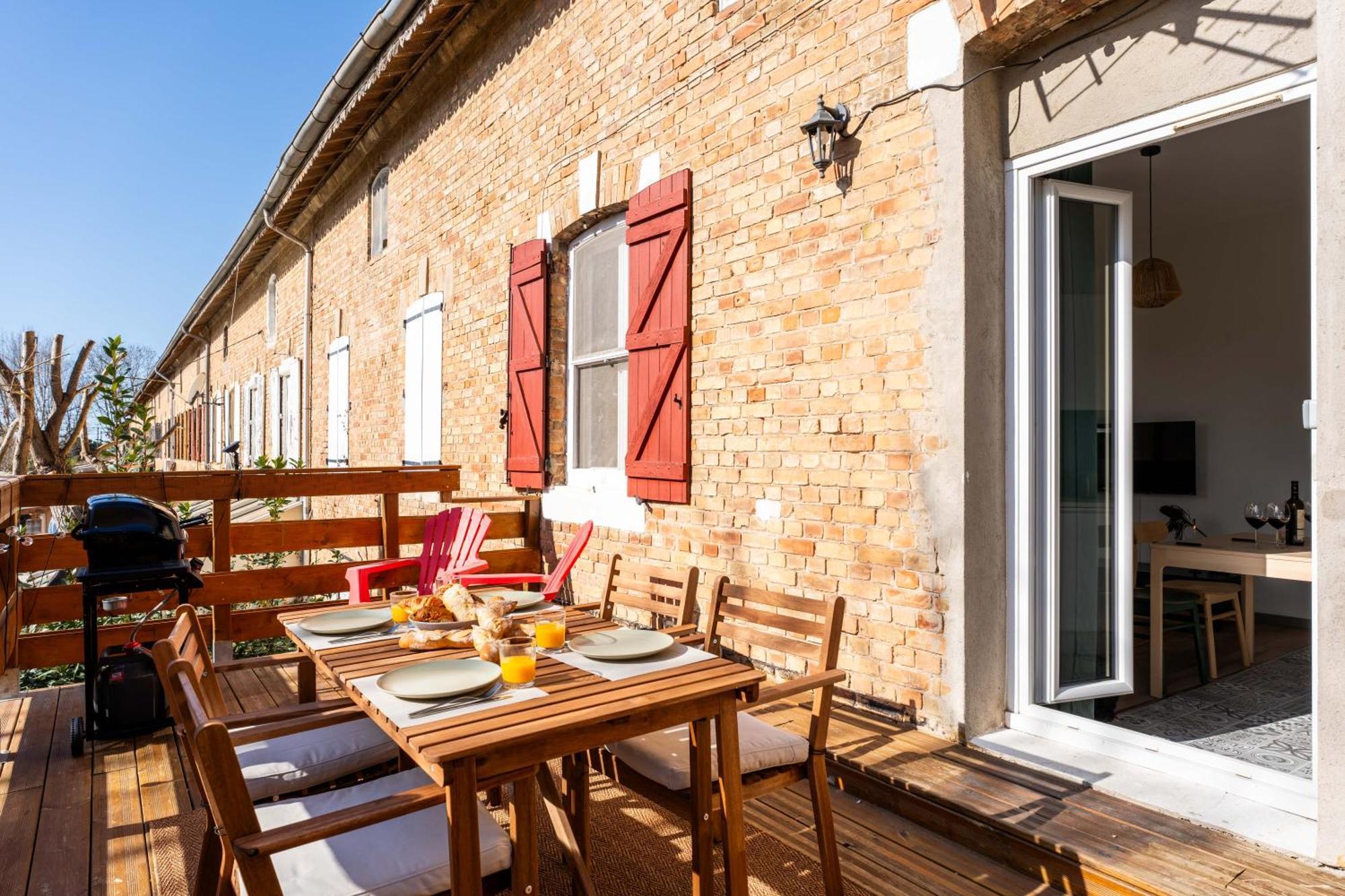 Grand Appartement Familiale - Camargue Salin-de-Giraud Exterior foto